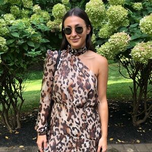 Meet your Posher, Darby